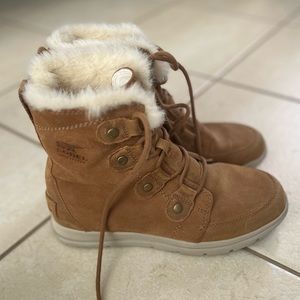 Sorel Women's Explorer Joan Boots